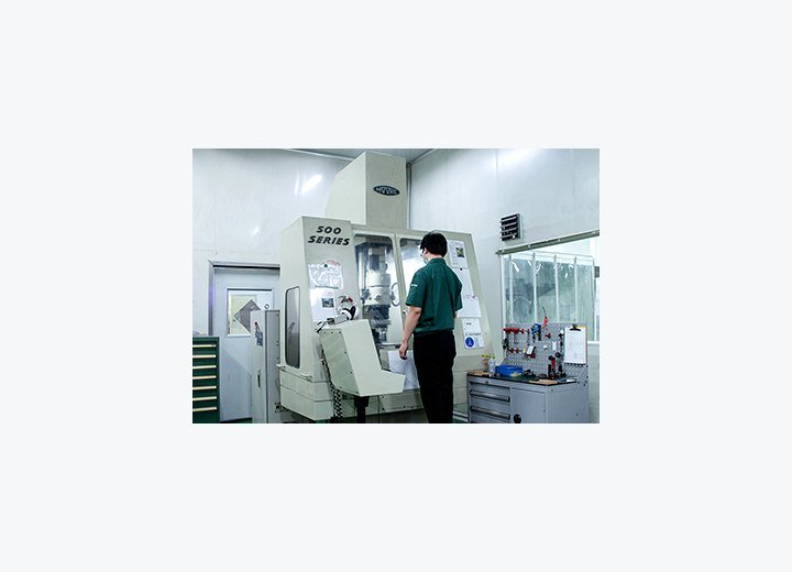 XXmold factory equipment for custom mould part manufacturing 6